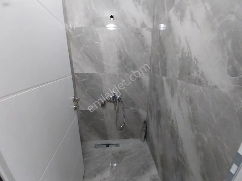 Ebeveyn Banyolu,kapalı Otoparklı Sıfır Lüks 3+1 Daire — fotoğraf 30