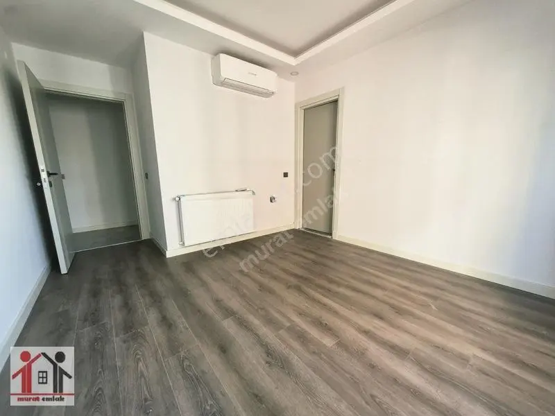 Yeni Binada Ayrı Mutfaklı 2 Banyolu Ara Katta 3+1 Kombili — fotoğraf 19