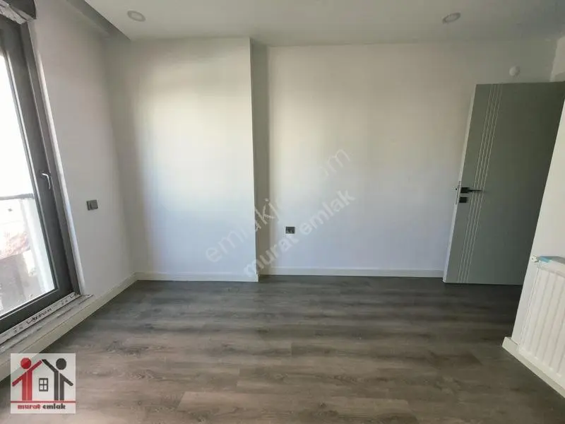 Yeni Binada Ayrı Mutfaklı 2 Banyolu Ara Katta 3+1 Kombili — fotoğraf 20