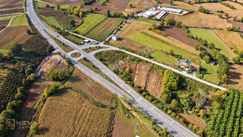 Adapazarı Karadere Mah. Ana Yola Cephe 997 M2 Satılık Tarla — fotoğraf 8