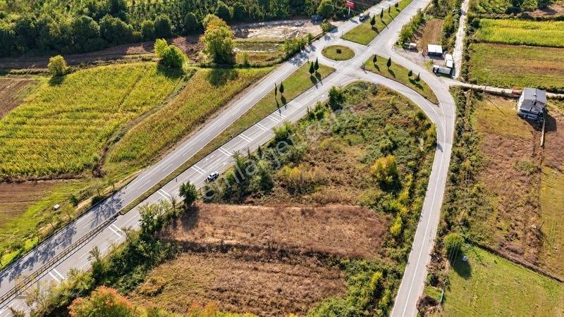 Adapazarı Karadere Mah. Ana Yola Cephe 997 M2 Satılık Tarla — fotoğraf 12