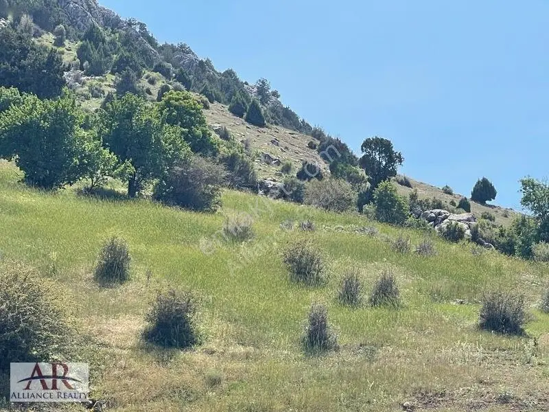 Burdur Çavdır Ambarcık'ta Göl Manzaralı, Su Kuyulu, Yol Üstü Tar — fotoğraf 2