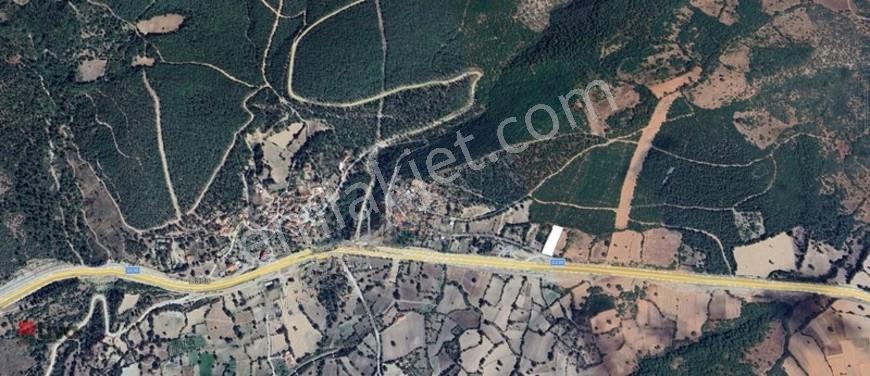 Liva Dan Balıkesir Dursunbey Dada Köyünde Yola Cephe Tarla — fotoğraf 2