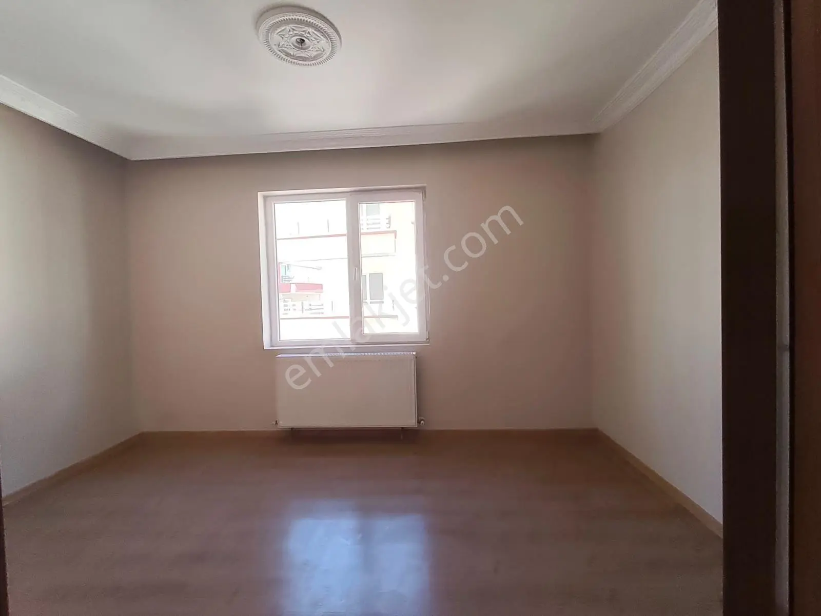 Yılmaz Gayrımenkulden 8 Yıllık 3+1 Ön Cephe 1 Kat Ful Yapılı Masrafsız — fotoğraf 3