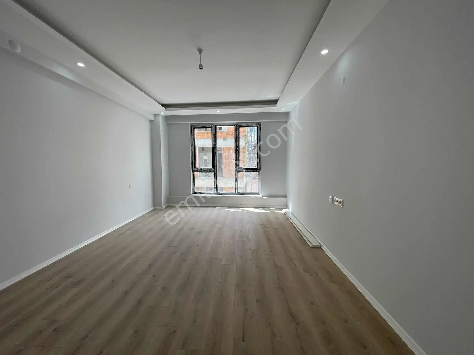 Özgün'den Esentepe Mahallesi Mükemmel Konumda 2+1 Daire — fotoğraf 2