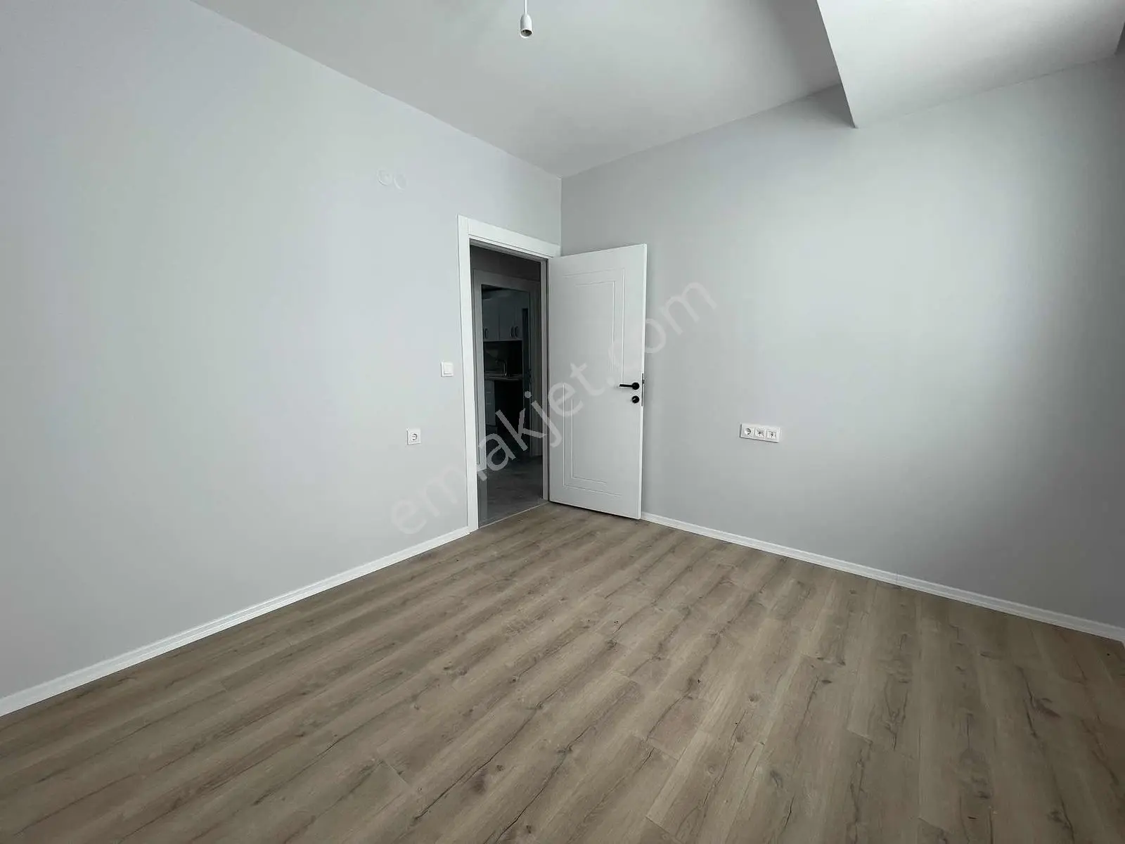 Özgün'den Esentepe Mahallesi Mükemmel Konumda 2+1 Daire — fotoğraf 21