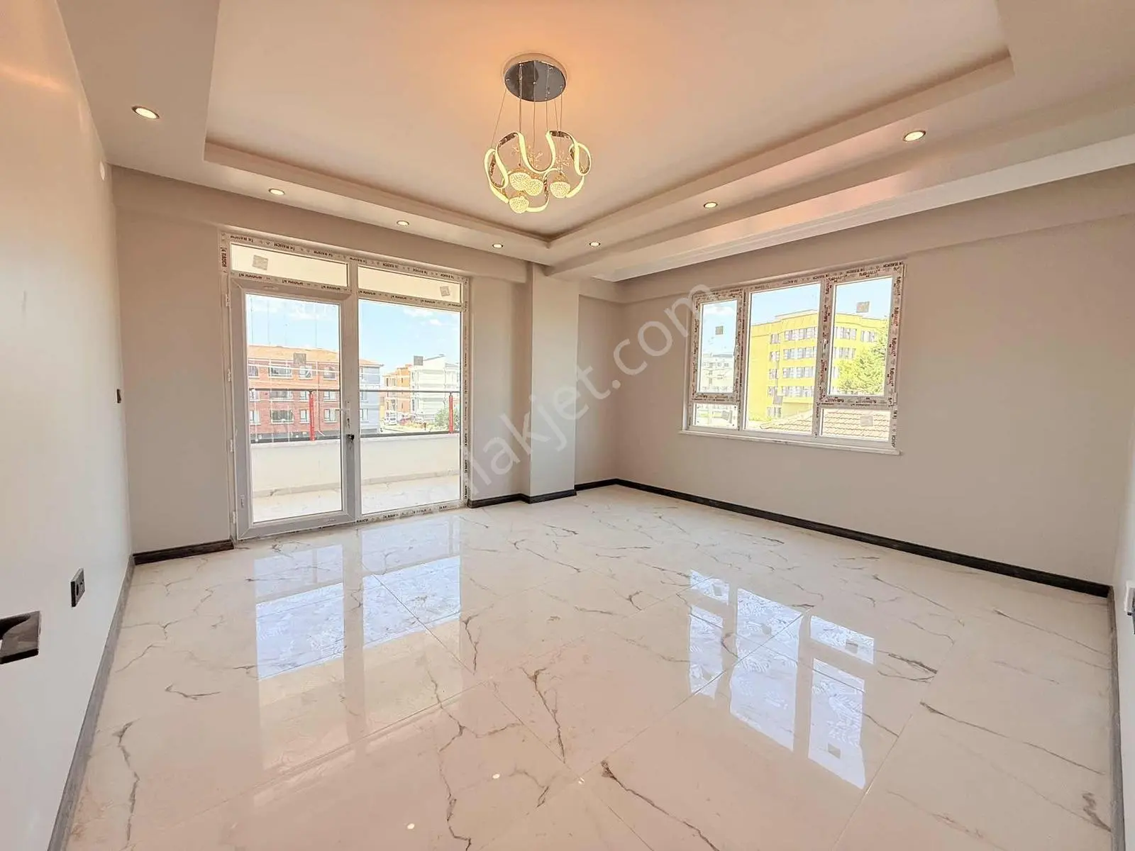 Özgün'den 71 Evler Mah. Şehir Hastanesi Yakını Özel Garajlı 2+1 — fotoğraf 24