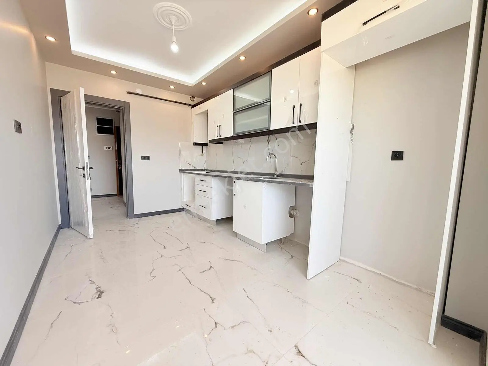 Özgün'den 71 Evler Mah. Şehir Hastanesi Yakını Özel Garajlı 2+1 — fotoğraf 28