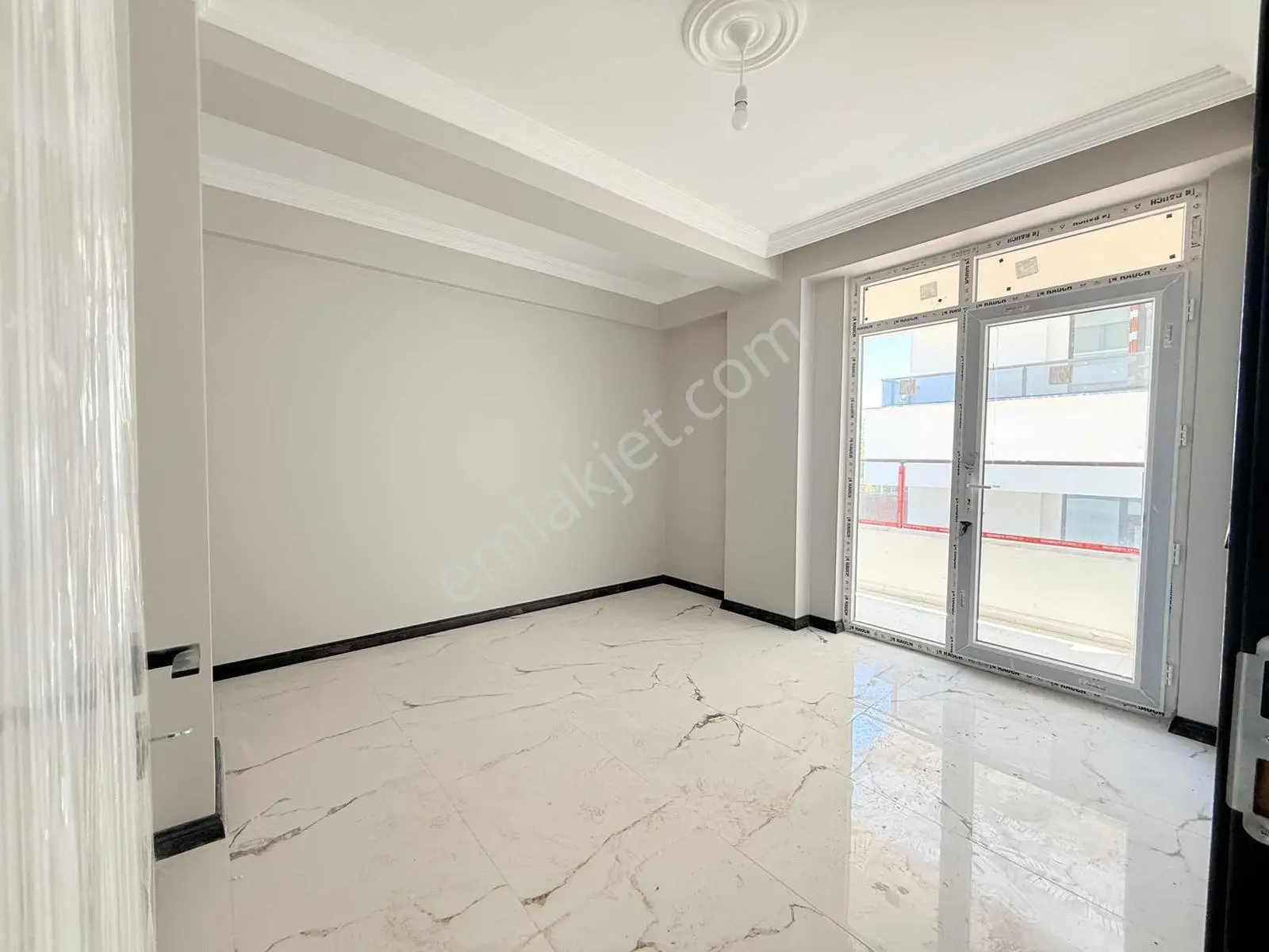 Özgün'den 71 Evler Mah. Şehir Hastanesi Yakını Özel Garajlı 2+1 — fotoğraf 32