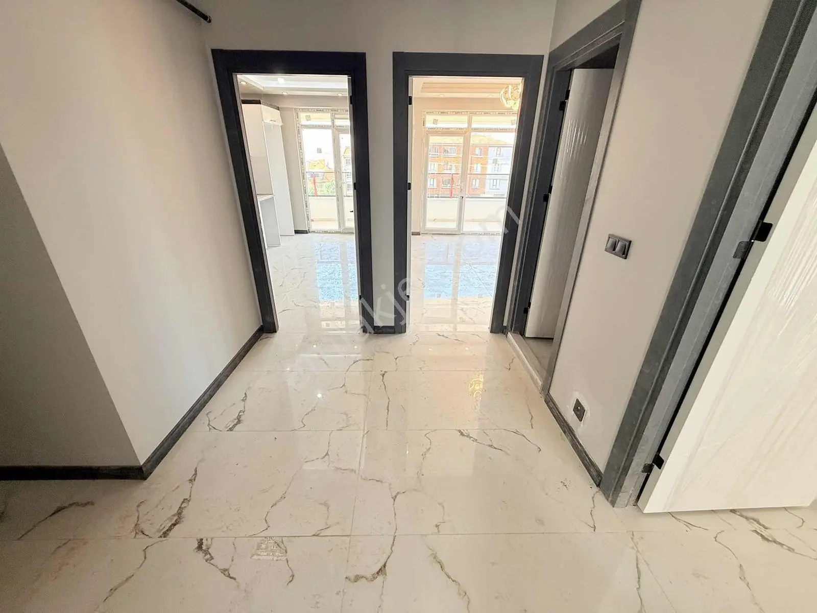 Özgün'den 71 Evler Mah. Şehir Hastanesi Yakını Özel Garajlı 2+1 — fotoğraf 37