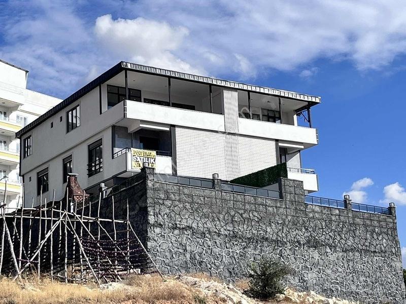 Oğuzelinde Muhteşem Manzalı Ve Havadar Konumda 4 Katlı Villa — fotoğraf 2