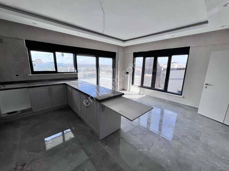 Oğuzelinde Muhteşem Manzalı Ve Havadar Konumda 4 Katlı Villa — fotoğraf 10