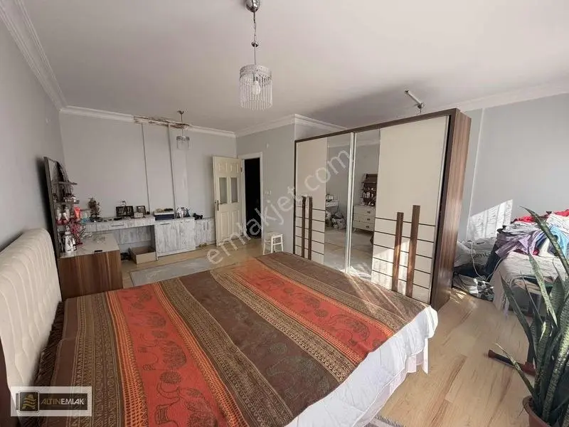 Altınova'da Geniş Villa Tipi Dublex : Ferah 4+1 — fotoğraf 20