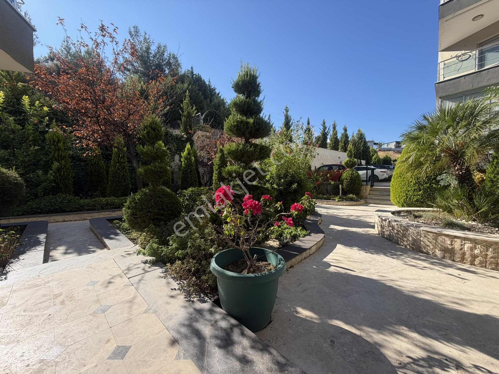 Narlıdere'de Satılık 3+1 Prenar Sitesi Çok Geniş Ve Ferah Fırsat — fotoğraf 3