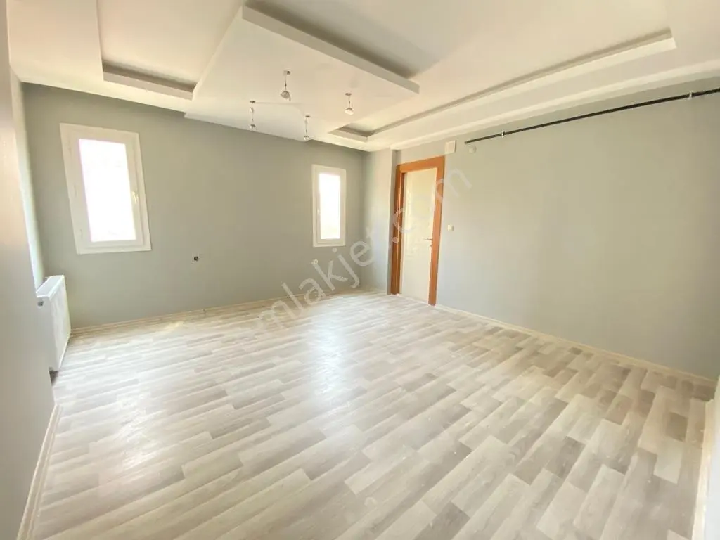Finalden Hayalpark Civarı Doğalgazlı 2+1 Yeni Bina Lüks İskanlı — fotoğraf 7