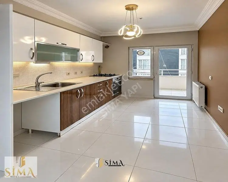 Ana Cadde Üzeri 130m2 Ebeveyn Banyolu Site İçi Satılık 3+1 Daire — fotoğraf 4