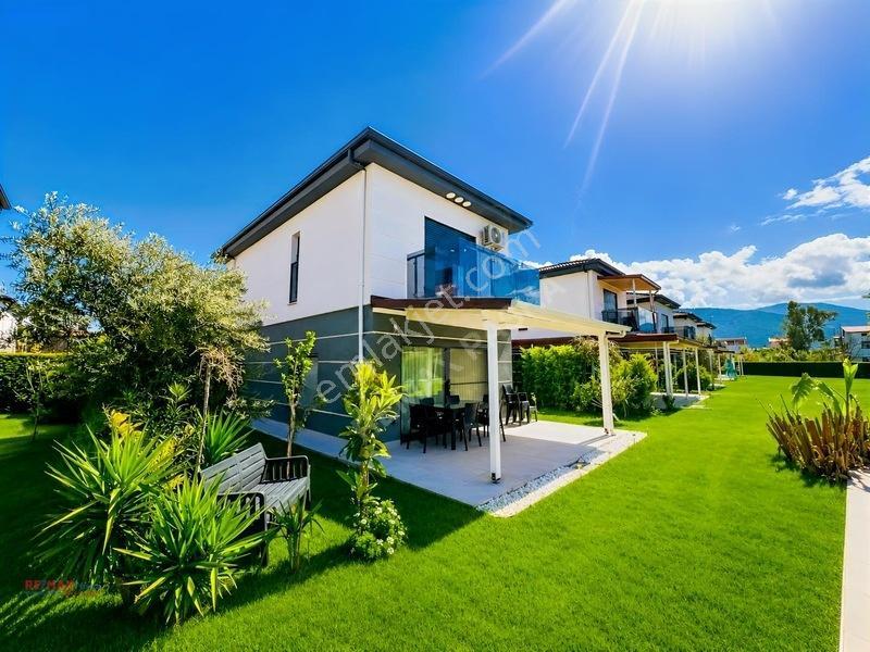 Denize Yakın,havuzlu Sitede Ferah Ve Havadar 3+1 Vill — fotoğraf 6
