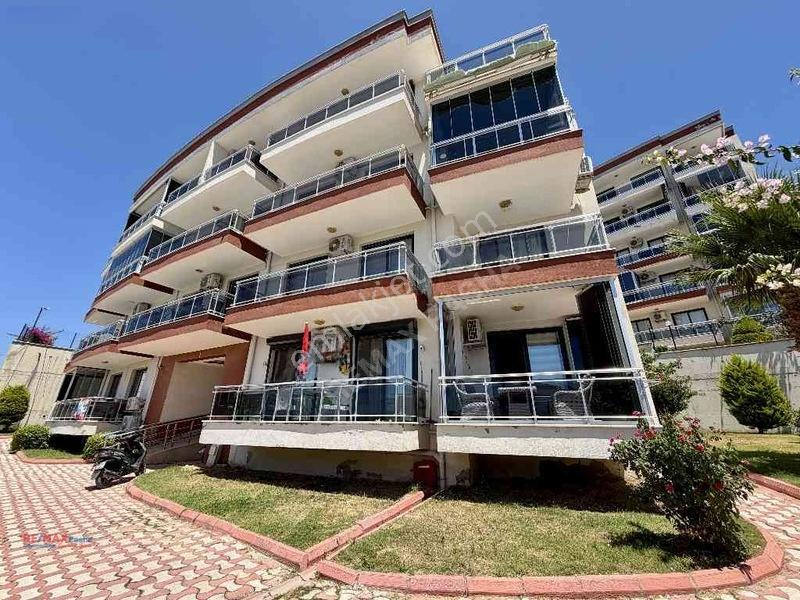 Kuşadasında Güvenlikli Site İçerisinde Deniz Manzaralı 1+1daire — fotoğraf 4