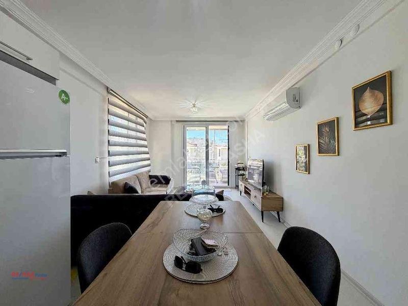 Kuşadasında Güvenlikli Site İçerisinde Deniz Manzaralı 1+1daire — fotoğraf 25
