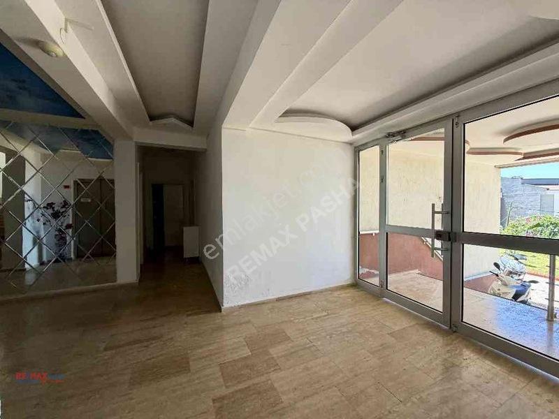 Kuşadasında Güvenlikli Site İçerisinde Deniz Manzaralı 1+1daire — fotoğraf 27