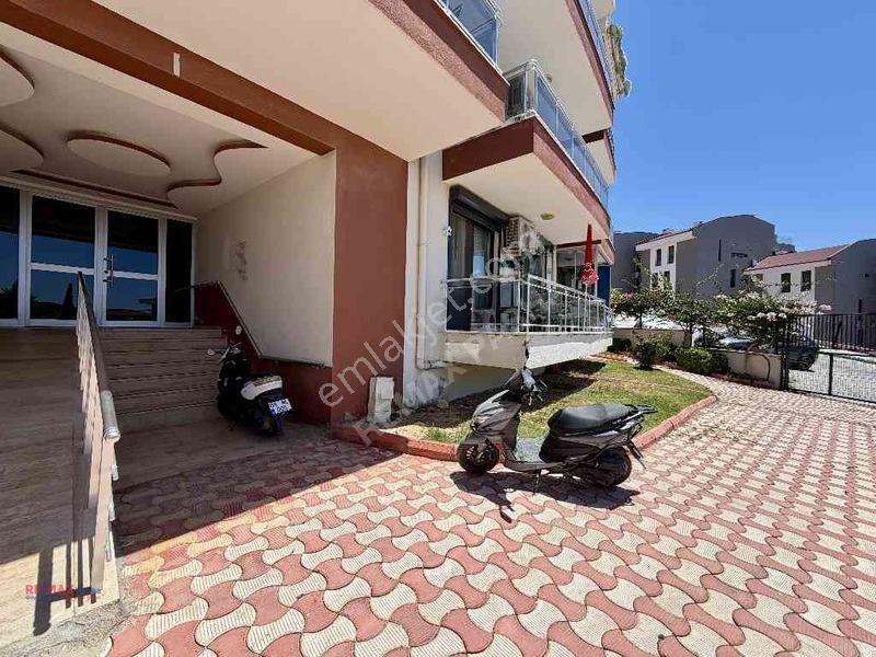 Kuşadasında Güvenlikli Site İçerisinde Deniz Manzaralı 1+1daire — fotoğraf 31