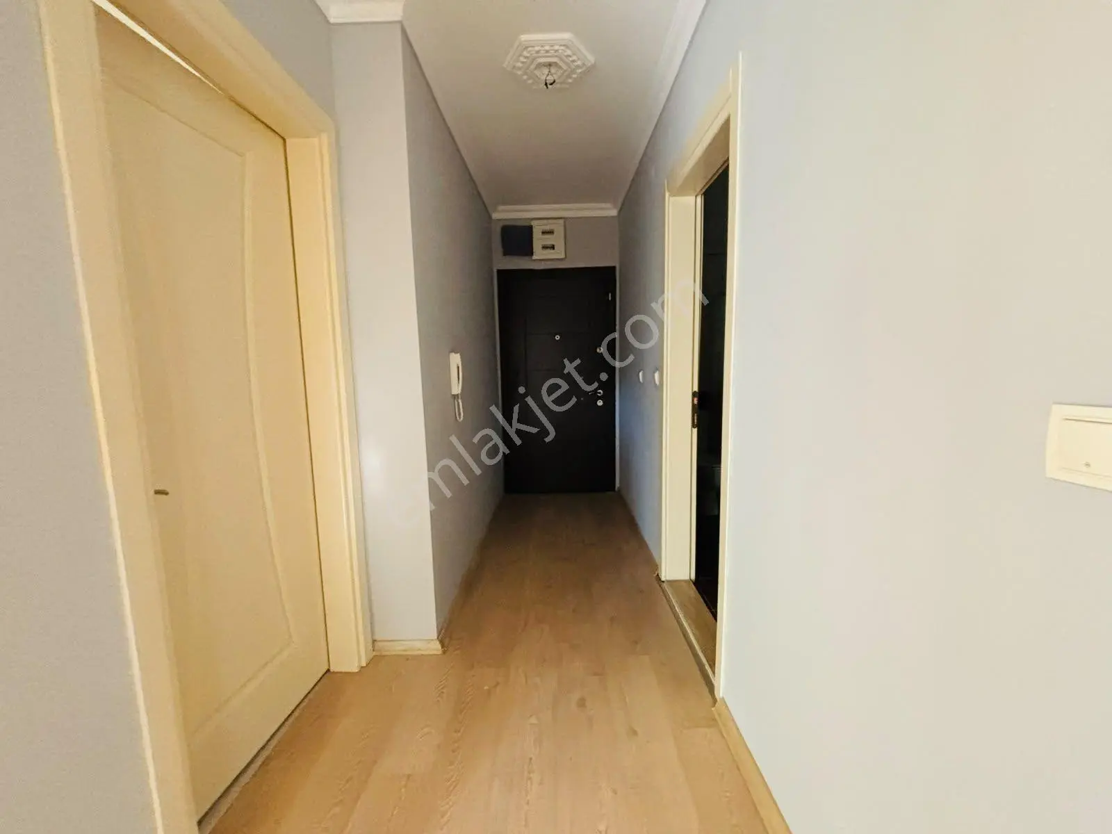 Yükselden Altınkumda Merkezi Konum Ve Bahçe Keyfi Bir Arada 2+1 — fotoğraf 21