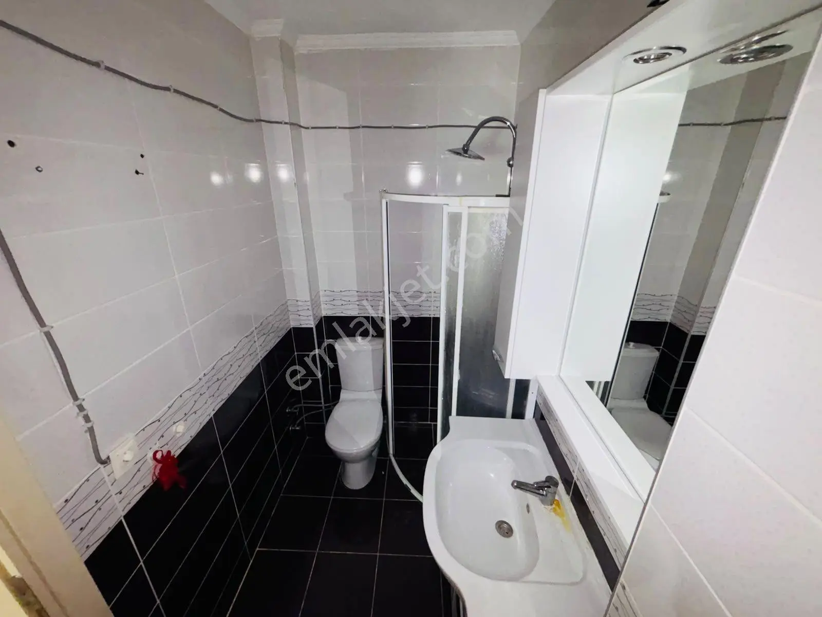 Yükselden Altınkumda Merkezi Konum Ve Bahçe Keyfi Bir Arada 2+1 — fotoğraf 22