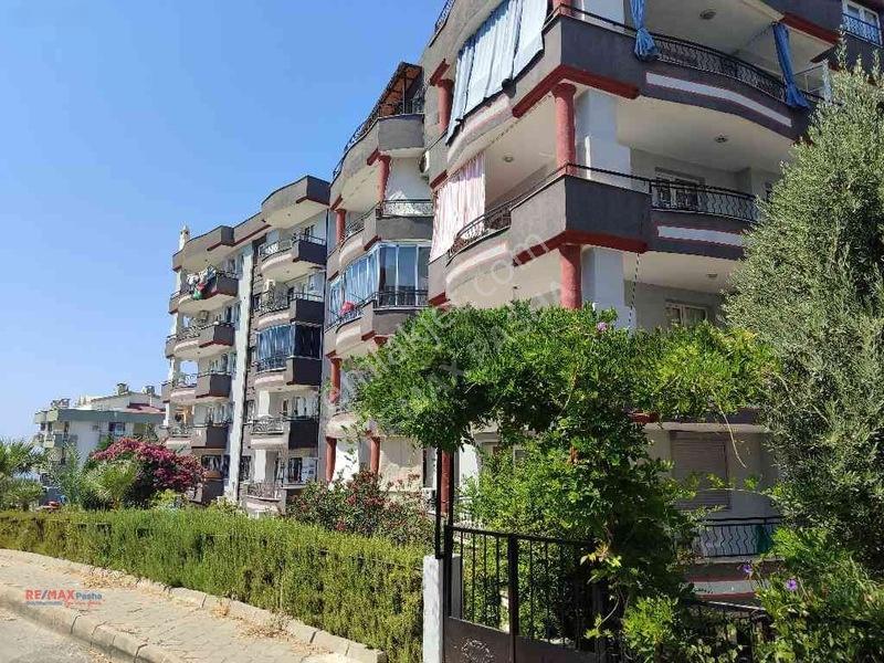 Kuşadası Ege Mahallesi Yıldız Sitesinde Bahçe Katı Daire — fotoğraf 2