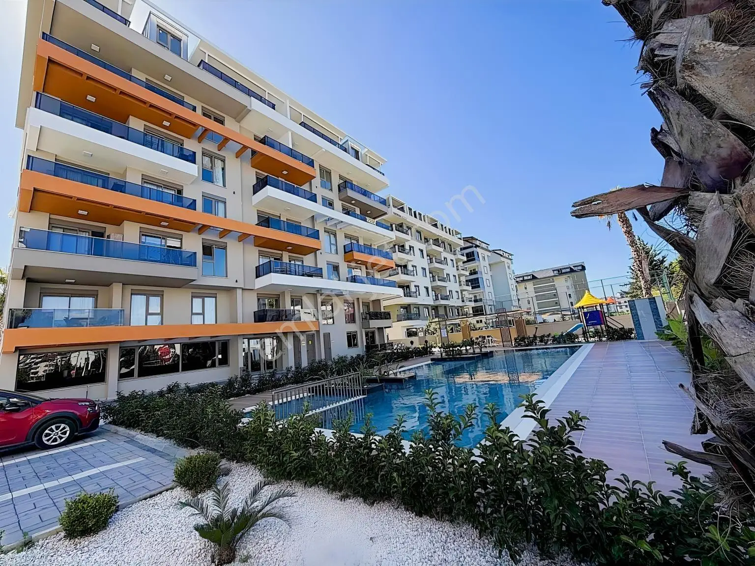 Pazarcı Mahallesi Aktiviteli 2+1 Satılık Daire