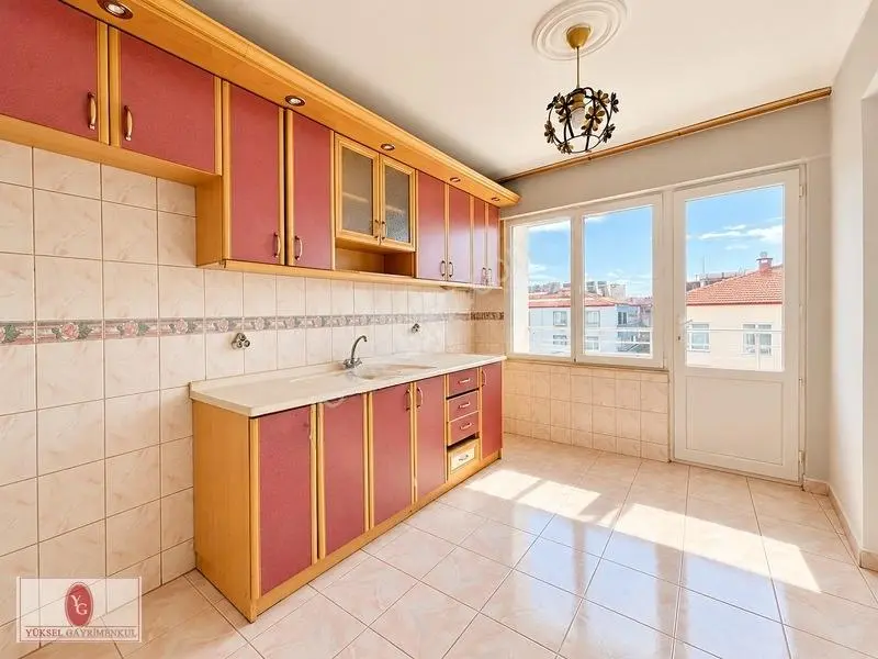Yükselden İkizçayda Denize 500 Mt Ön Cephe Çift Balkonlu 2+1 — fotoğraf 2