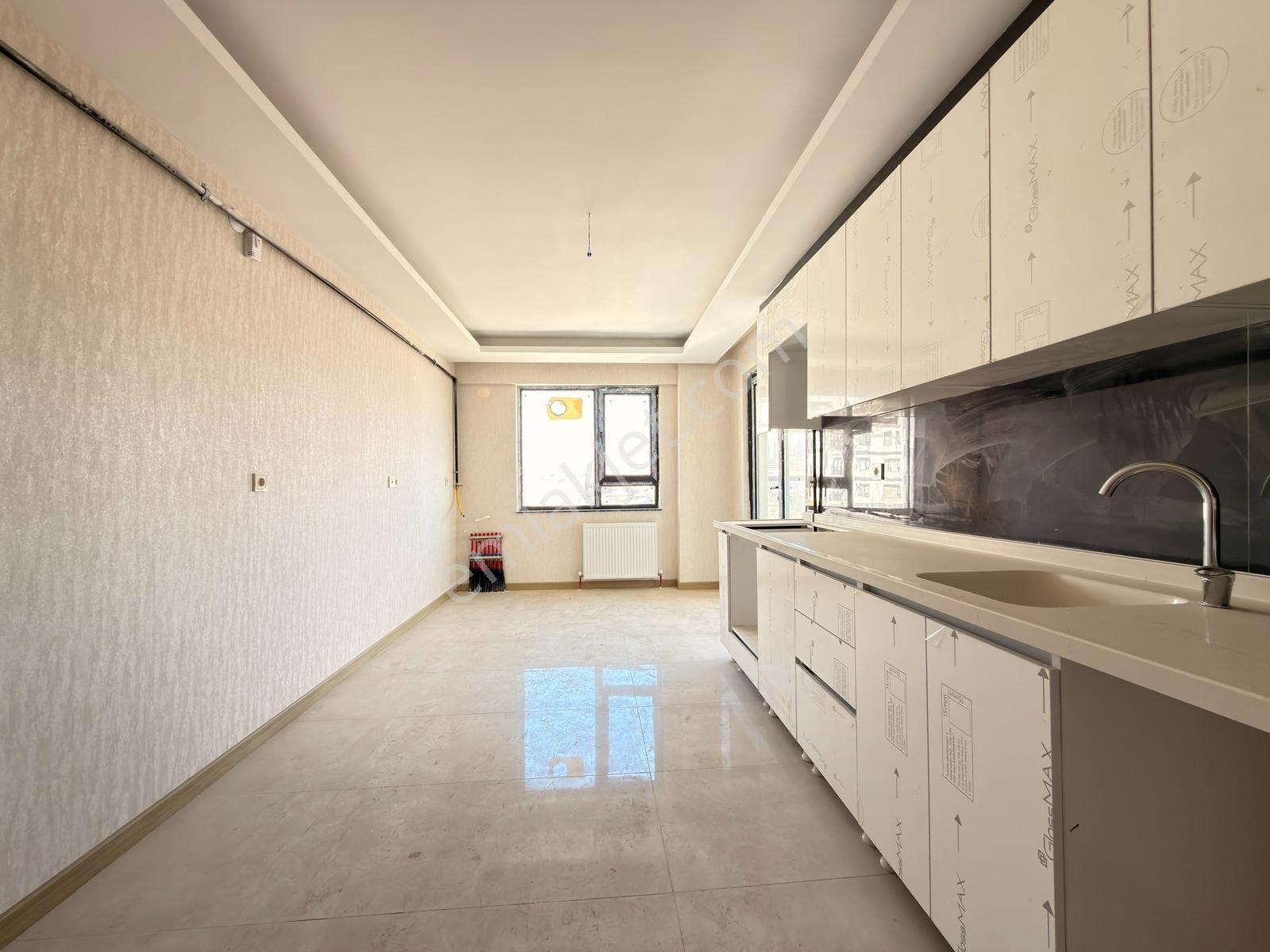 Vip'den Bulvar Üzeri Önü Açık Satılık Lüks Yapısatılık 3+1 Daire — fotoğraf 2