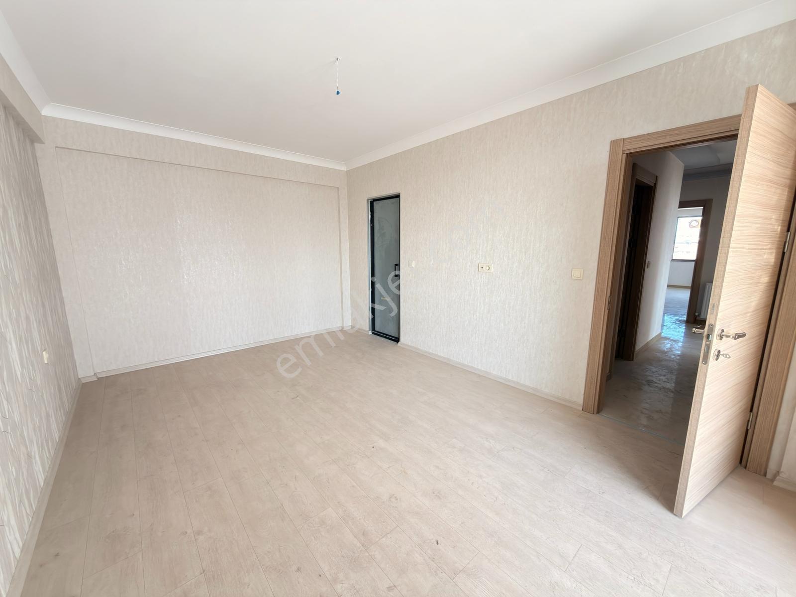 Vip'den Bulvar Üzeri Önü Açık Satılık Lüks Yapısatılık 3+1 Daire — fotoğraf 12