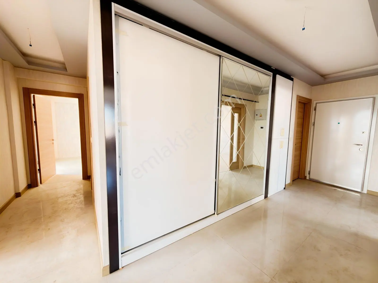 Vip'den Bulvar Üzeri Önü Açık Satılık Lüks Yapısatılık 3+1 Daire — fotoğraf 37