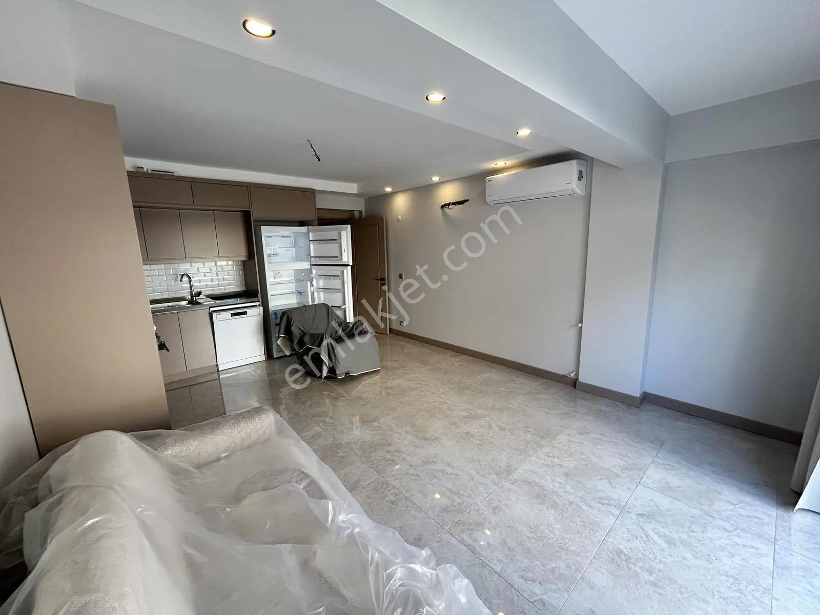 Kuşadası Kadınlar Denizinde Merkeze Yakın Satılık 5+1 Villa — fotoğraf 23