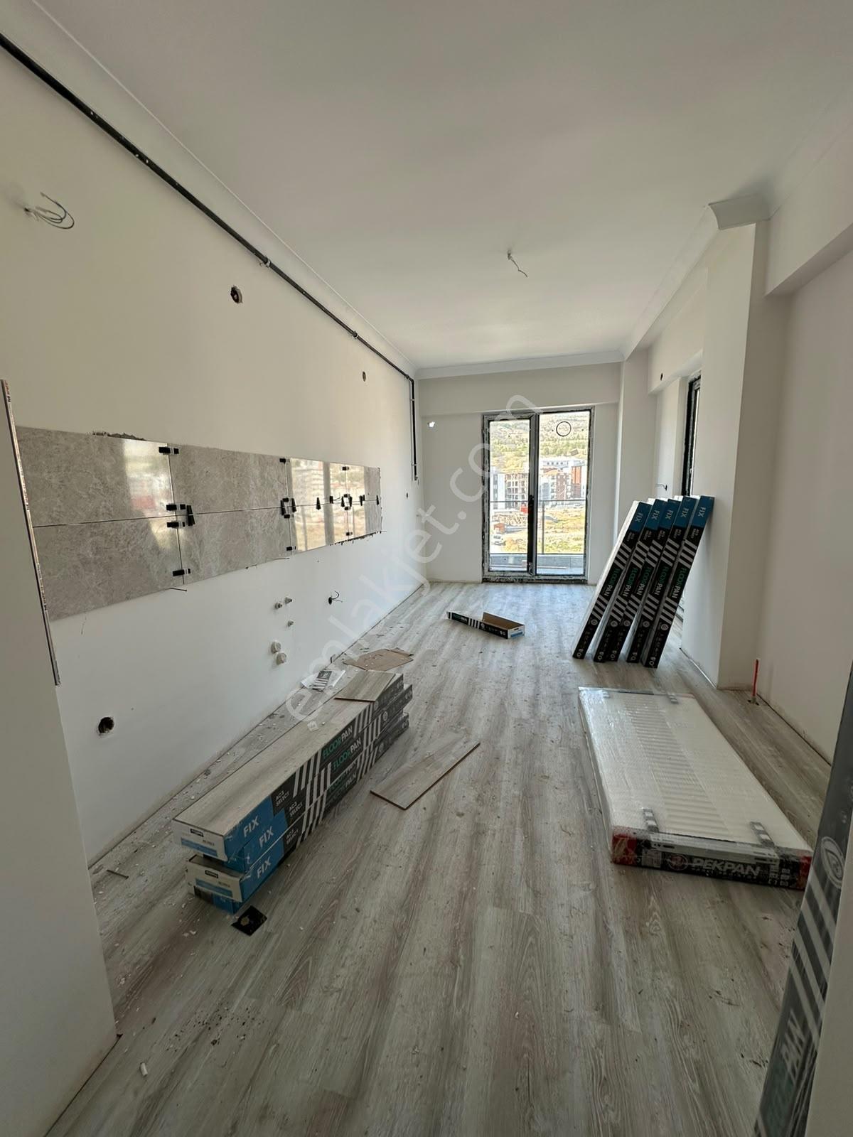 Mes Emlak'tan Fatih Mahallesinde Satılık 3+1 Sıfır Kupon Daire — fotoğraf 3