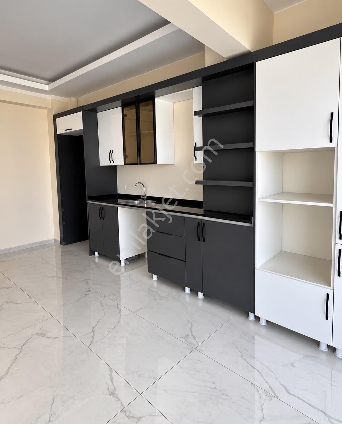 Eras Gayrimenkul'Den 450 Evler'De 2+1 Satılık Daire