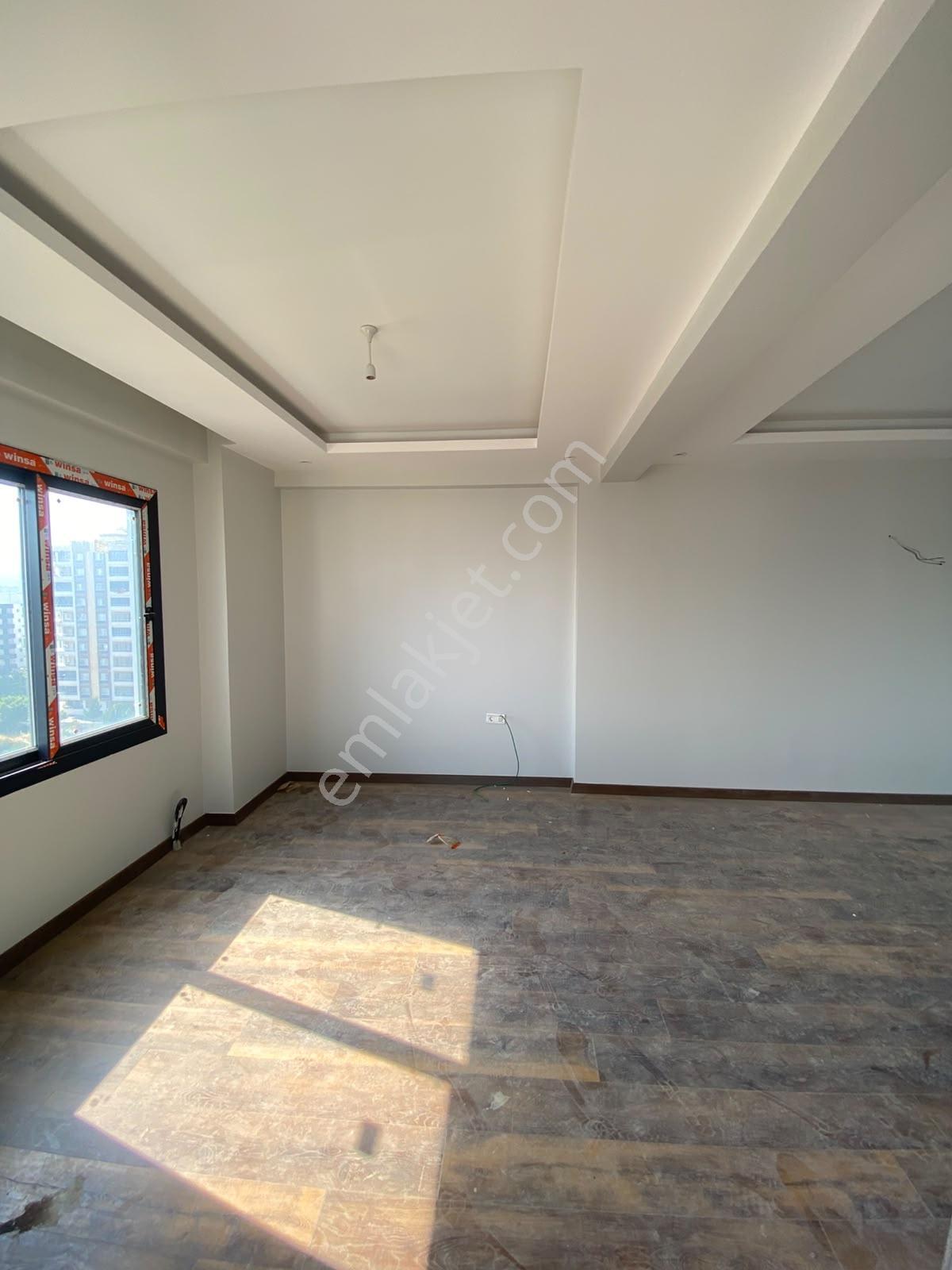 Panoramik Şehir Manzaralı 3+1 Komplex Sitede Satılık — fotoğraf 9