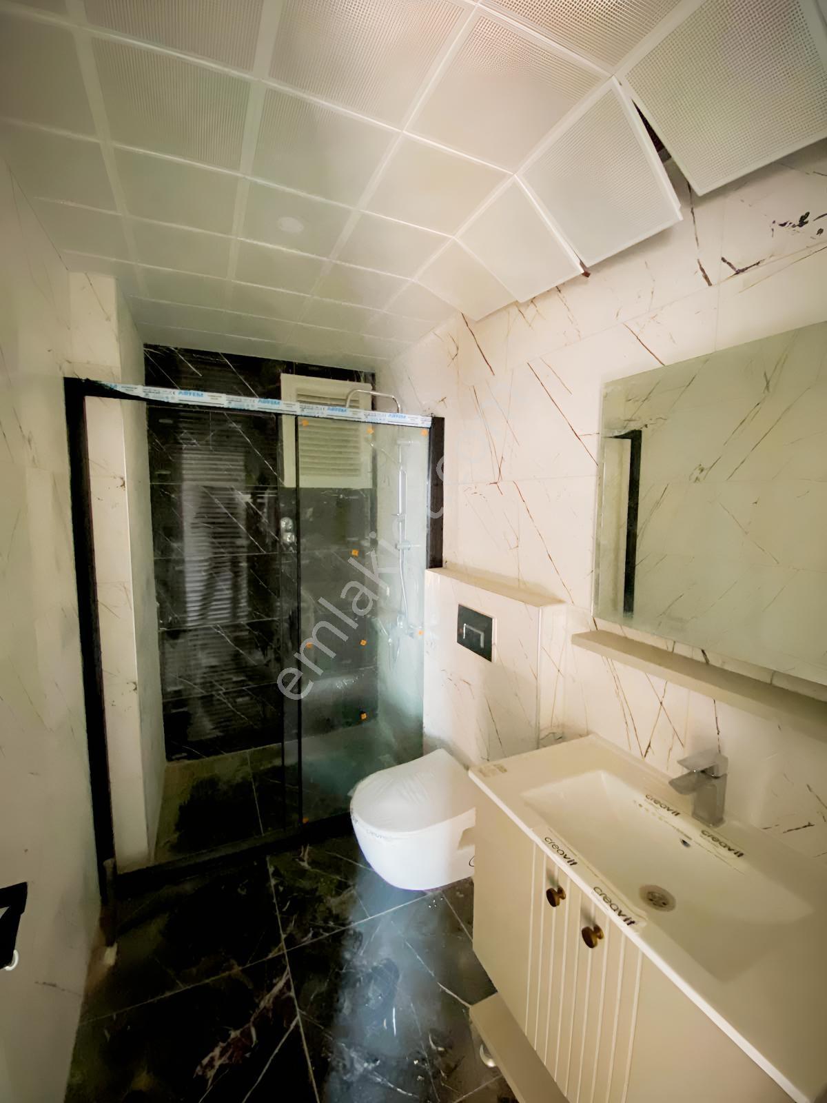 Panoramik Şehir Manzaralı 3+1 Komplex Sitede Satılık — fotoğraf 14