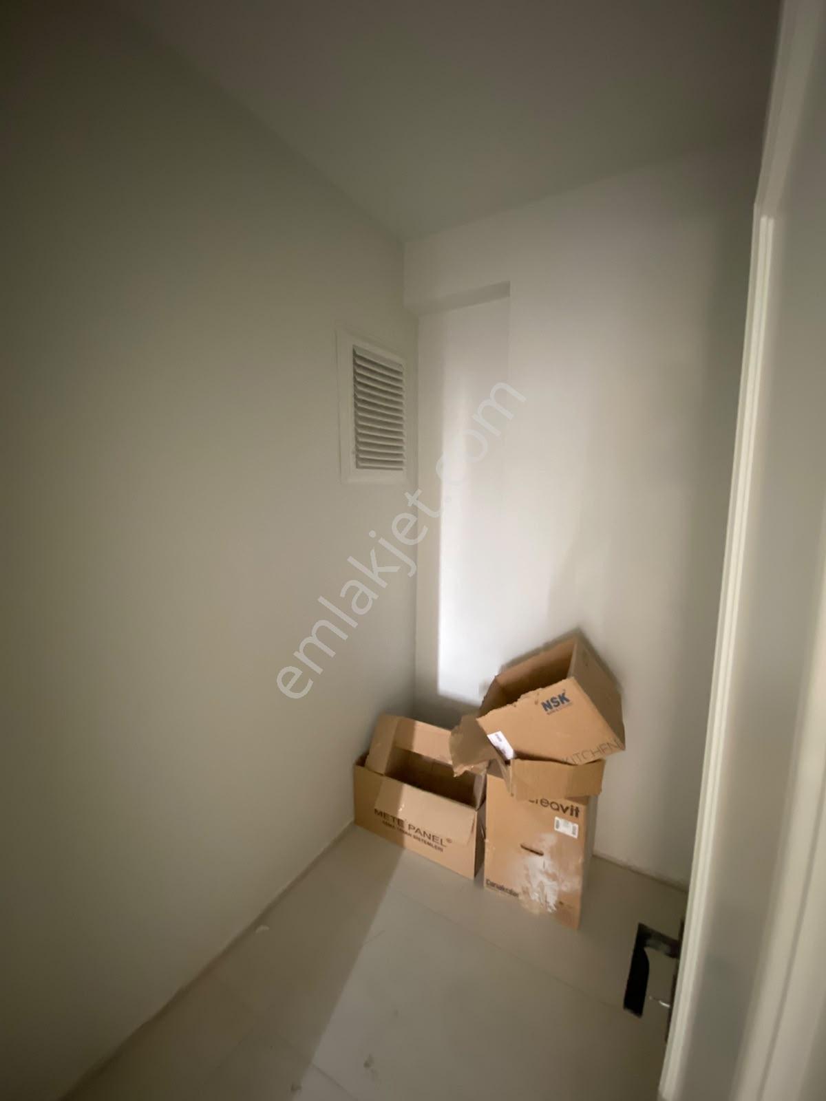 Panoramik Şehir Manzaralı 3+1 Komplex Sitede Satılık — fotoğraf 15