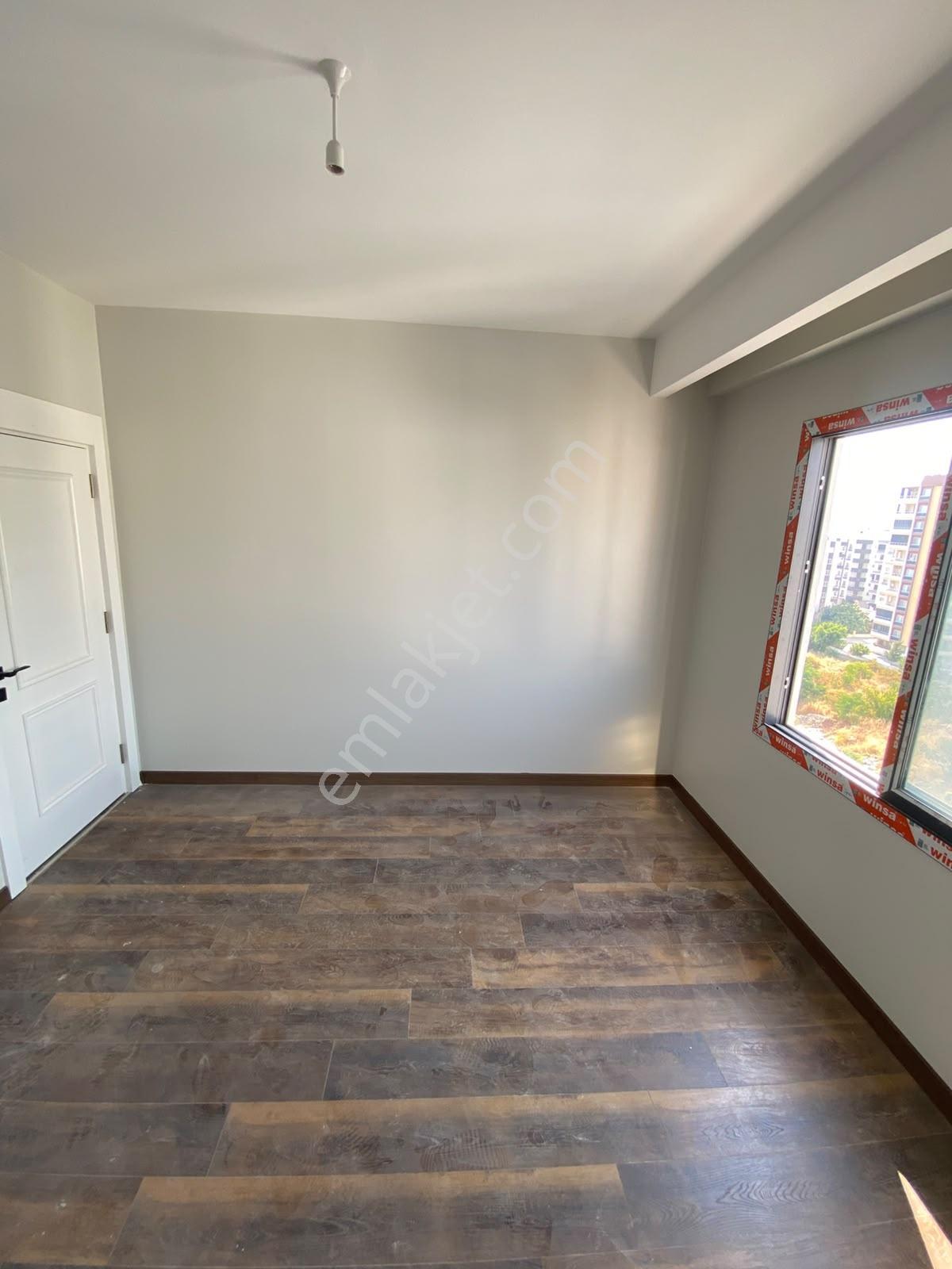 Panoramik Şehir Manzaralı 3+1 Komplex Sitede Satılık — fotoğraf 21