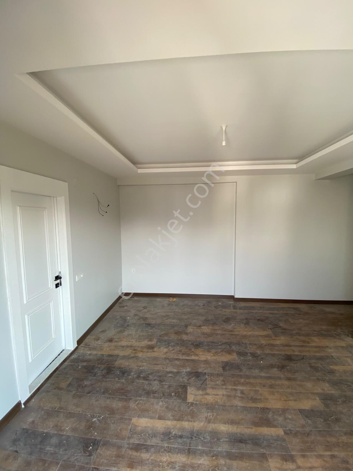Panoramik Şehir Manzaralı 3+1 Komplex Sitede Satılık — fotoğraf 23
