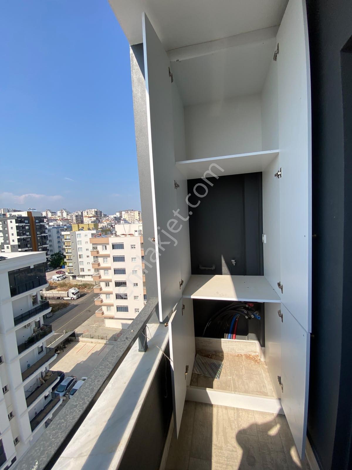 Panoramik Şehir Manzaralı 3+1 Komplex Sitede Satılık — fotoğraf 27