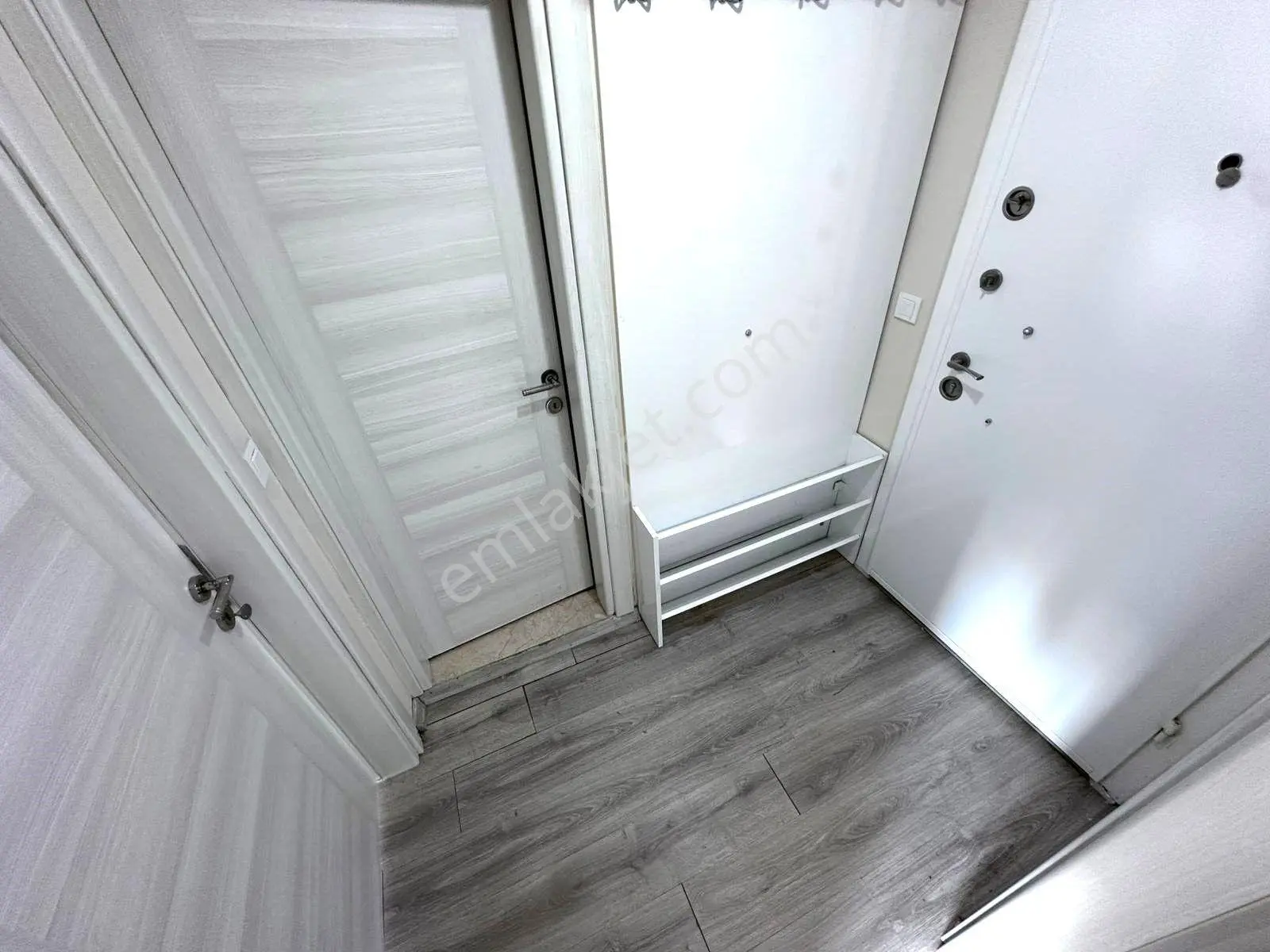 𝄞melodi Gayrimenkul'den Full Kredili Ön Cephe Üst Kat Asansörlü 1+1 Satılık Daire — fotoğraf 7