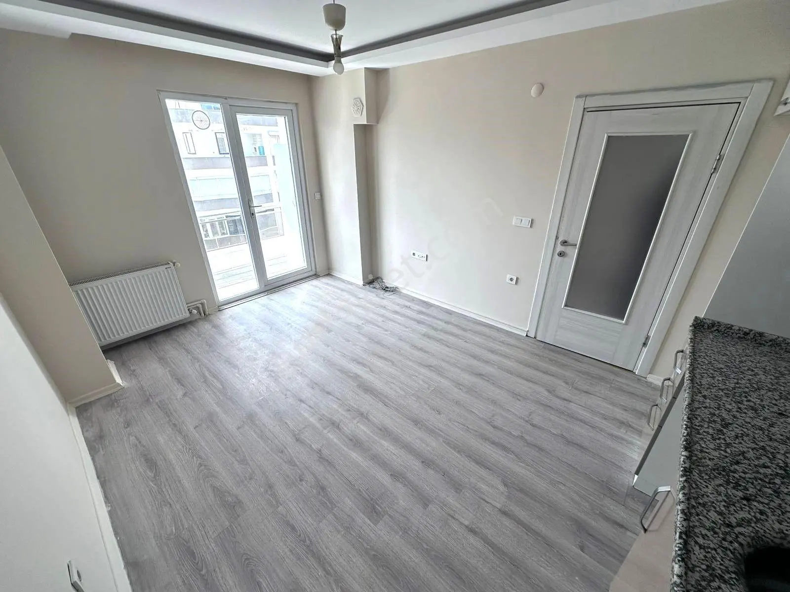𝄞melodi Gayrimenkul'den Full Kredili Ön Cephe Üst Kat Asansörlü 1+1 Satılık Daire — fotoğraf 19