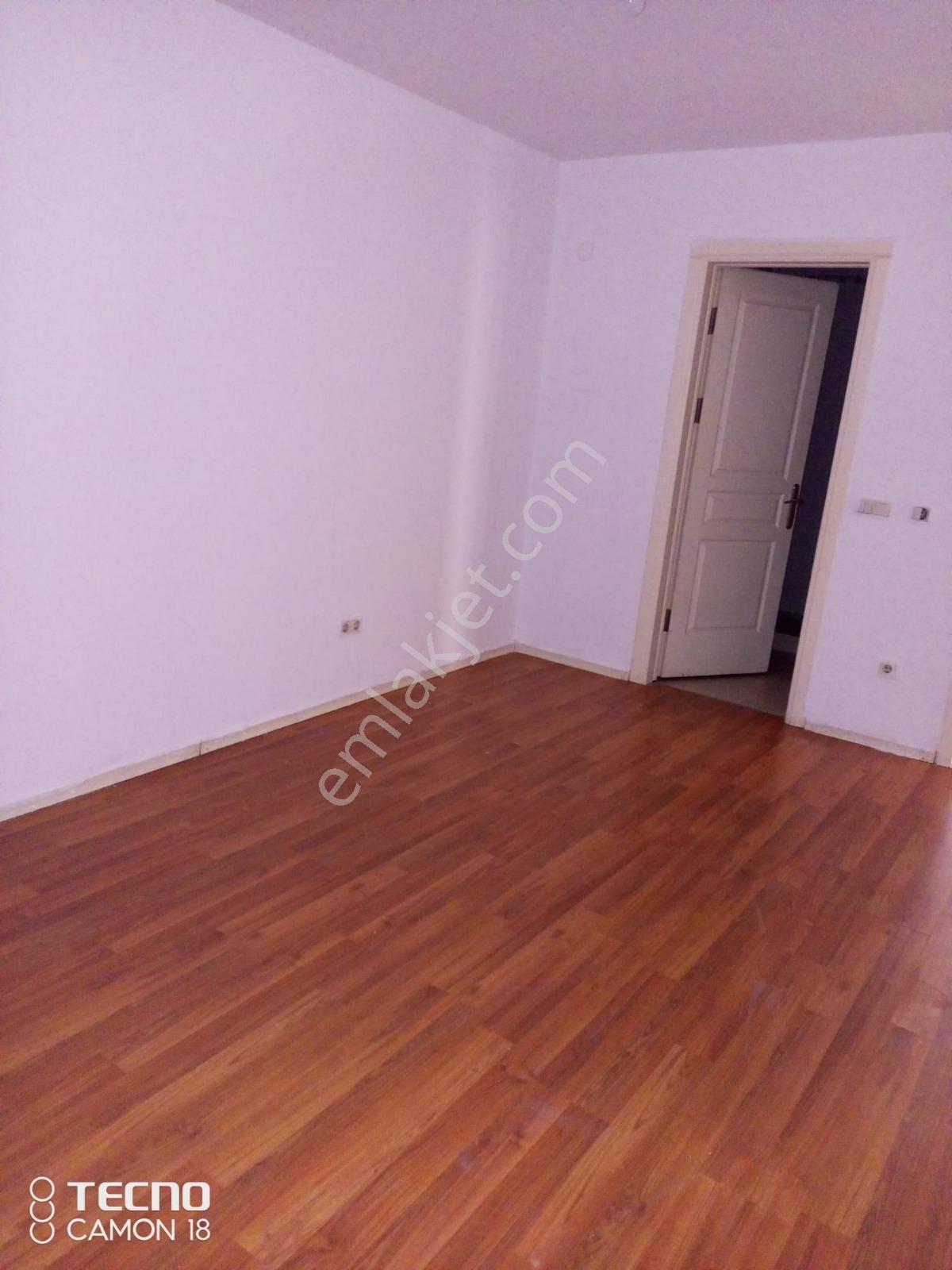 Acil Satılık Bu Fiyata Böyle Daire Yok 130 M2 3+1 Geniş Daire — fotoğraf 4