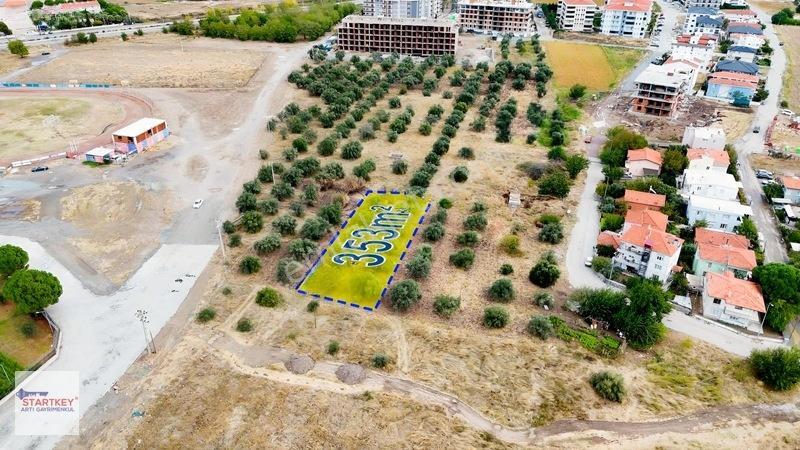 Ayvalık Altınova 3 Katlı Satılık İmarlı Arsa — fotoğraf 15