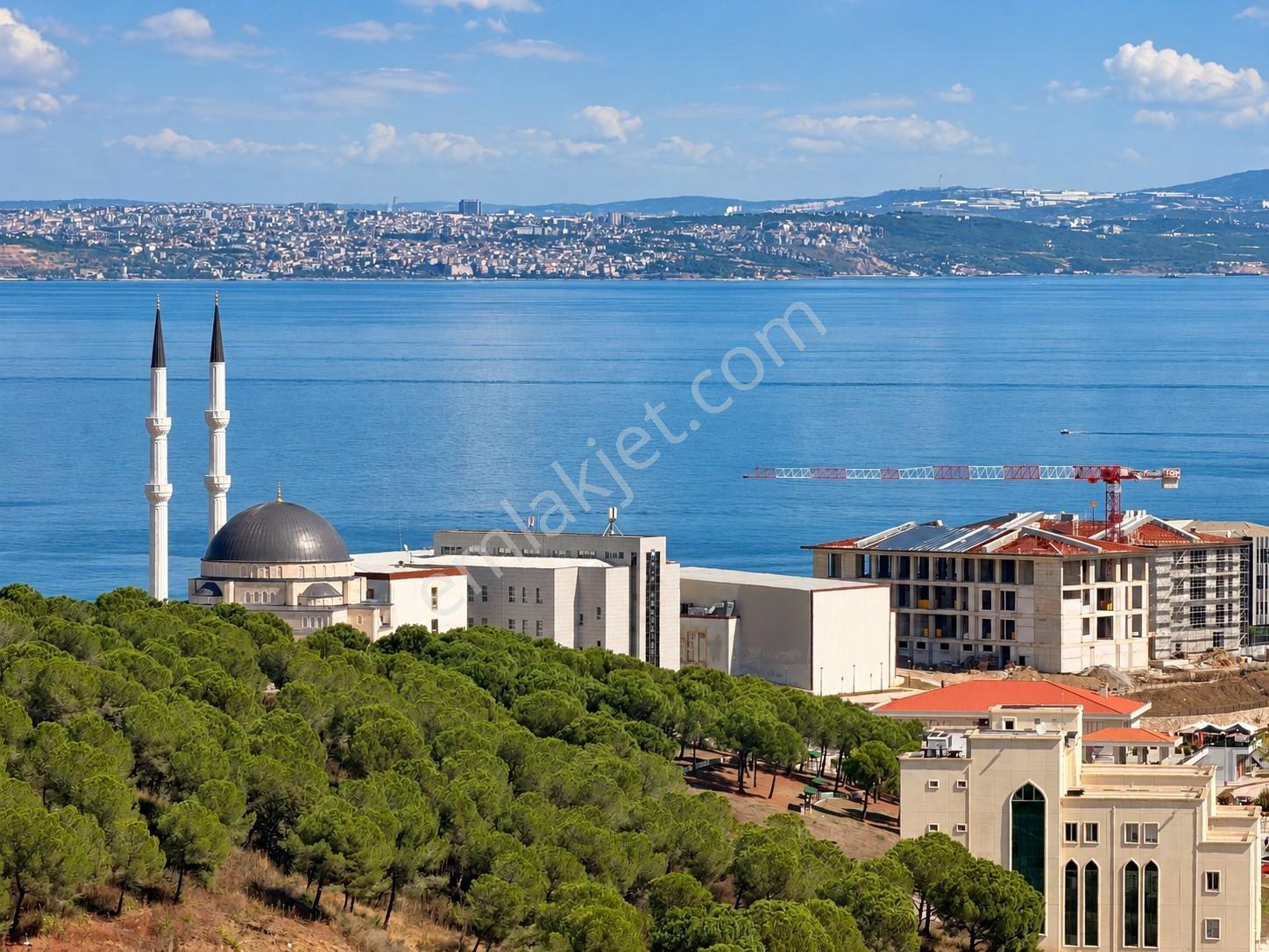 Meydan Suıteste Deniz Ve Doğa Manzaralı Özel 1+1