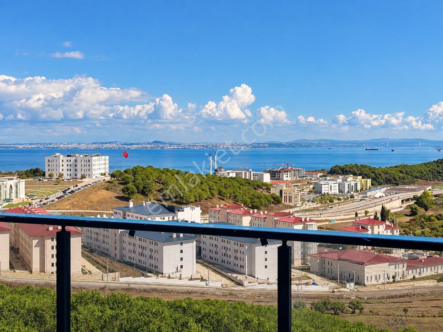 Meydan Suıteste Deniz Ve Doğa Manzaralı Özel 1+1 — fotoğraf 4