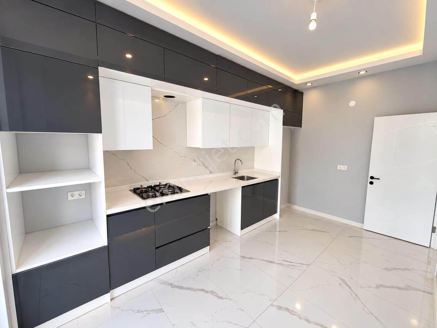 Kartepe'de Sıfır, Özel Bahçeli 3+1 Satılık Villa — fotoğraf 6