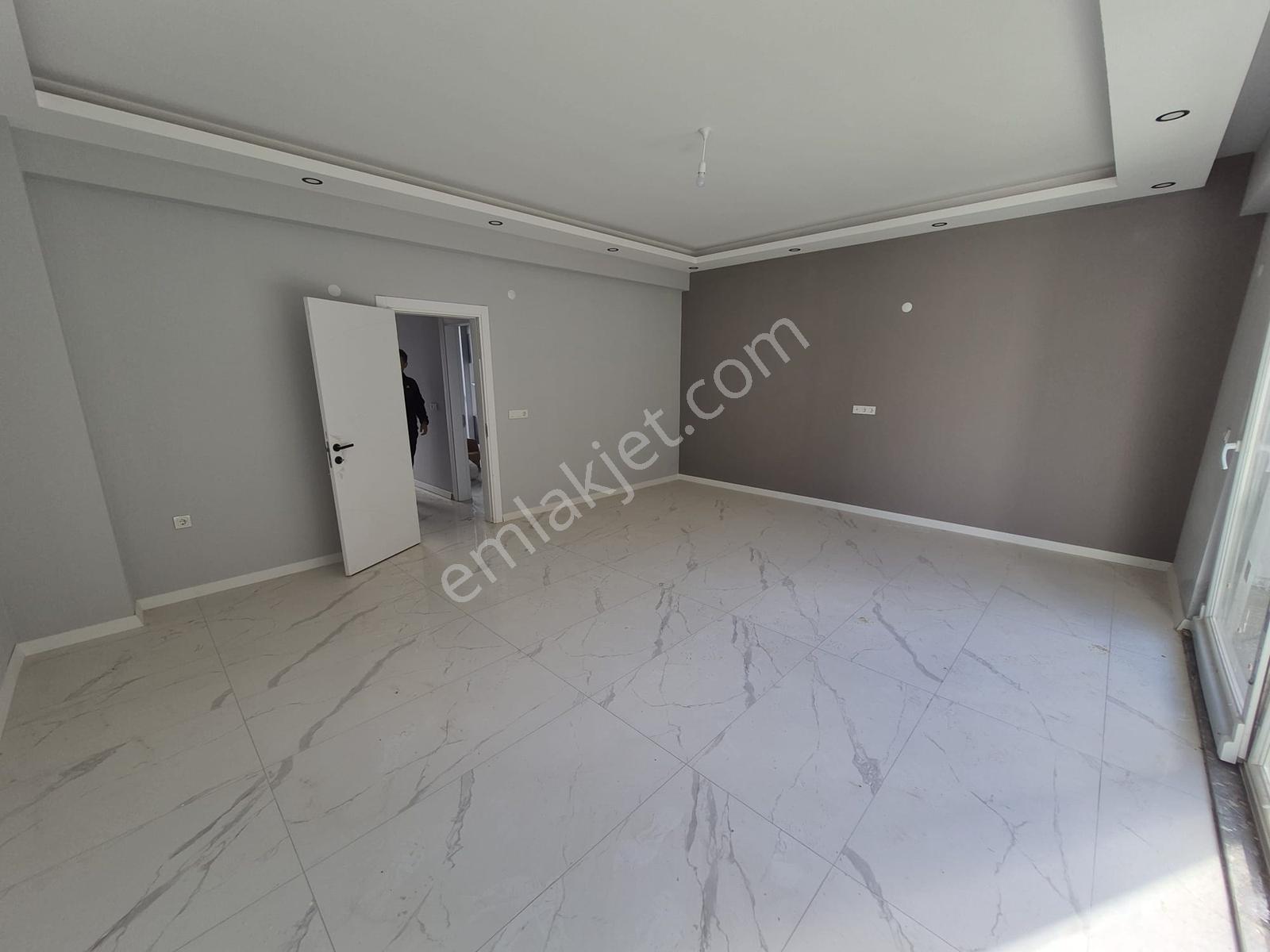 Kartepe'de Sıfır, Özel Bahçeli 3+1 Satılık Villa — fotoğraf 8
